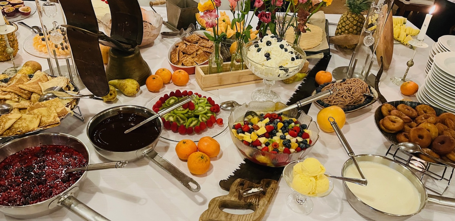 chnuschperhuesli-dessertbueffet